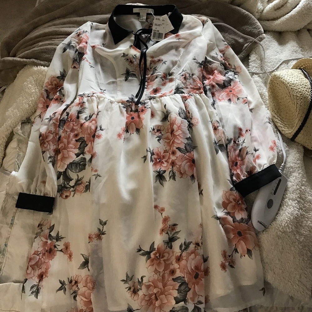 Forever 21 contemporary dress size small