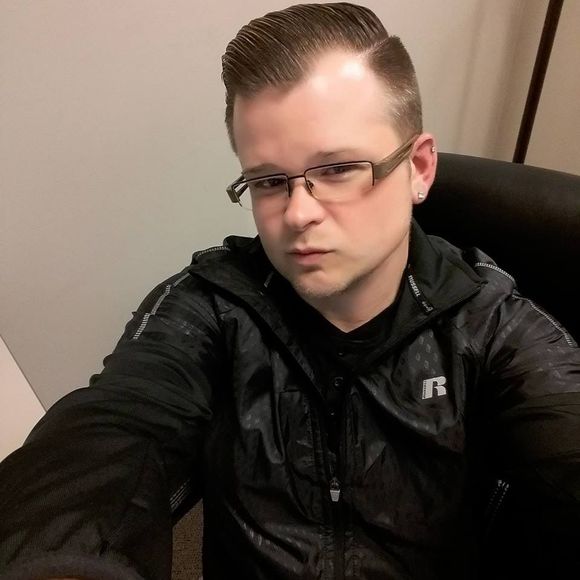 Meet your Posher, Chris - Picture 1 of 1