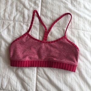 Lulu lemon sports bra size 4