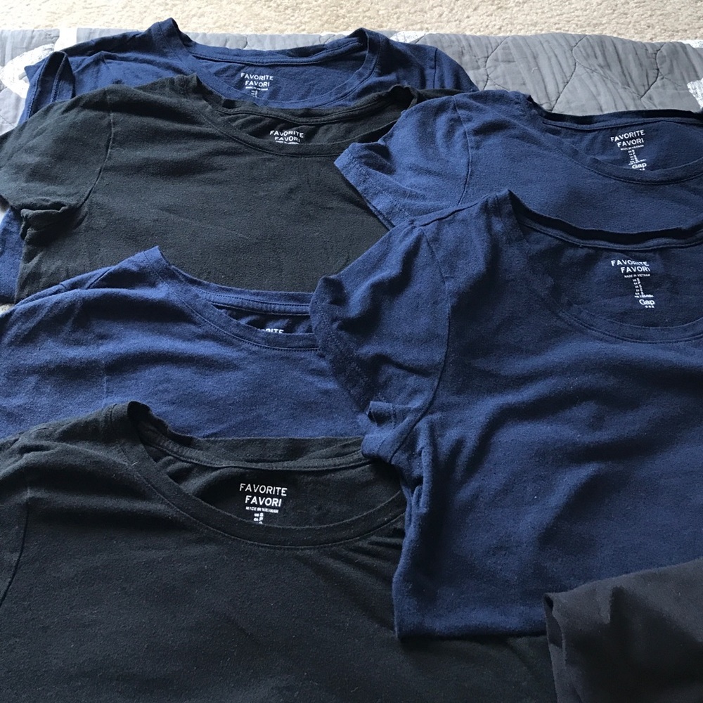 Sold !!!!GAP favorite tee