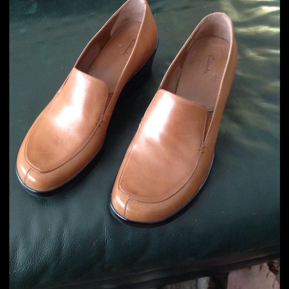 Clarks dark tan leather shoes