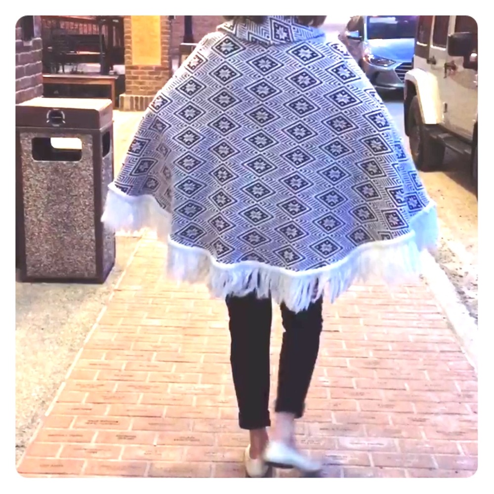 Vintage Cape/Poncho🚫SOLD🚫