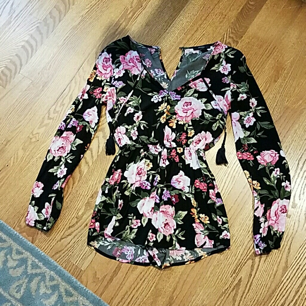 Long sleeve floral romper