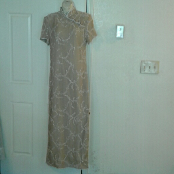 JKARA NEW YORK Dresses & Skirts - JKARA NEW YORK LONG ORIENTAL STYLE BEADED DRESS
