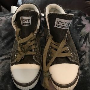 NIB Army Green High-Tops size 7