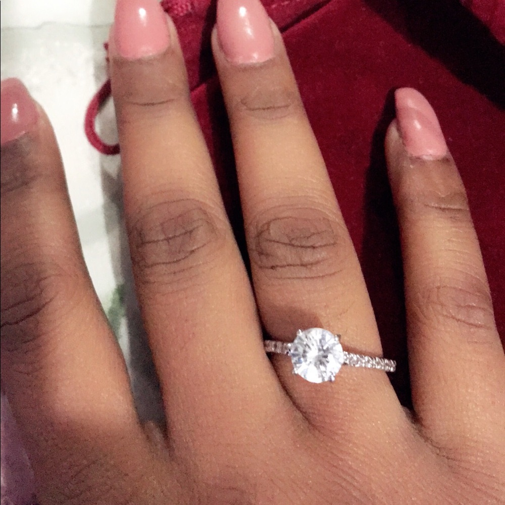 Beautiful Simulated Diamond Ring - image 1