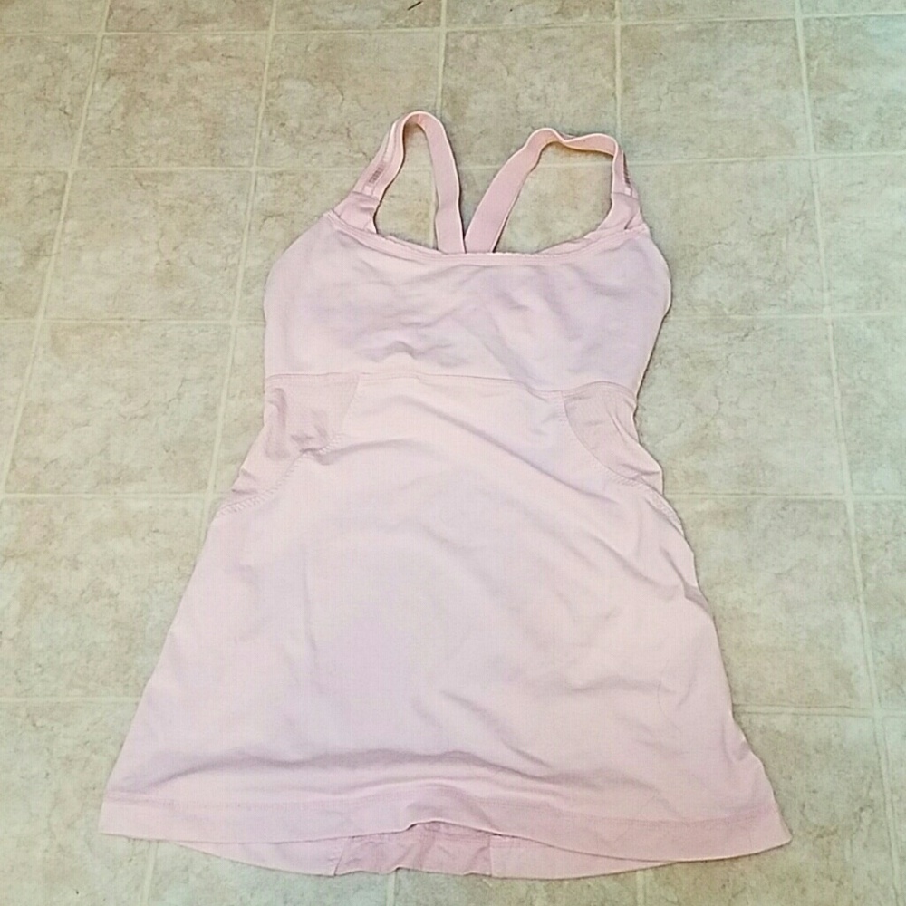 Lululemon workout tank