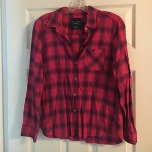 American eagle dark pink plaid buttondown flannel