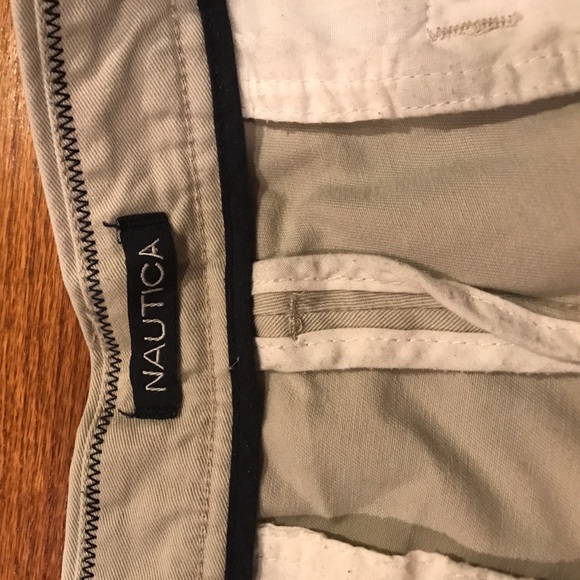 Size 34 Nautica Shorts - Picture 2 of 2