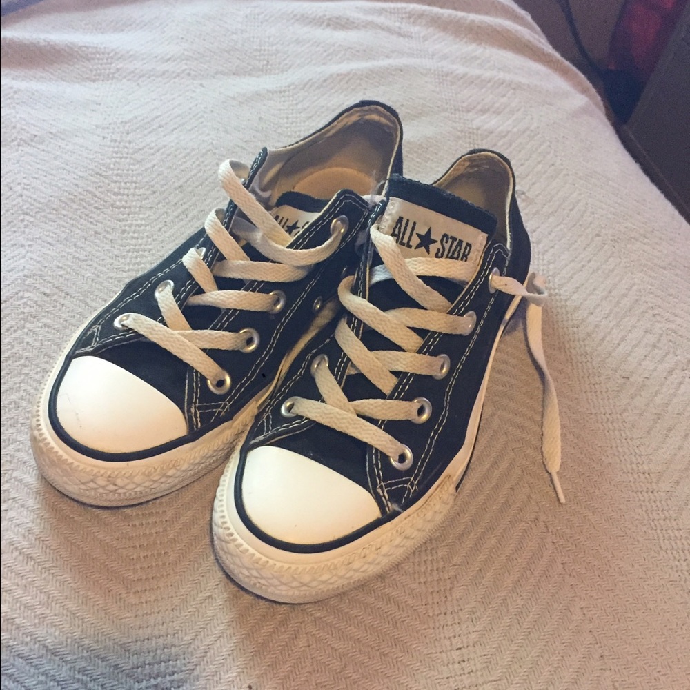 Black converse size 6