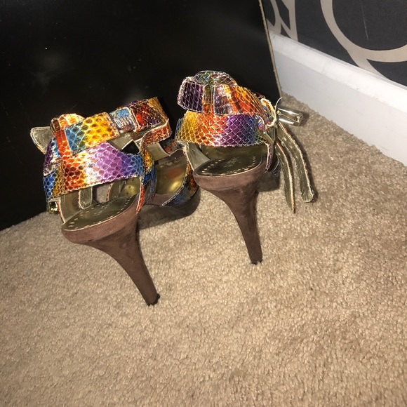 Pair of brown snakeskin ankle strap peep toe heels - Picture 3 of 4