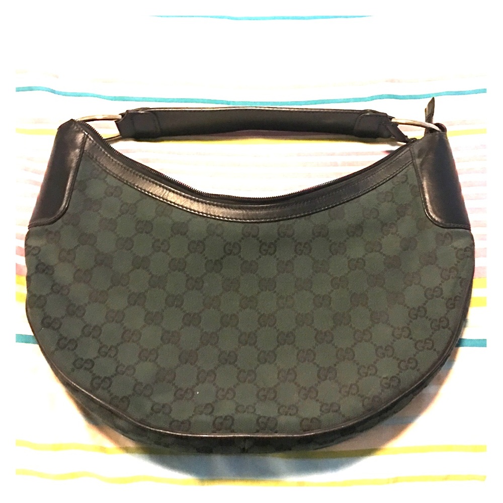 Authentic Gucci bag in excellent condition.