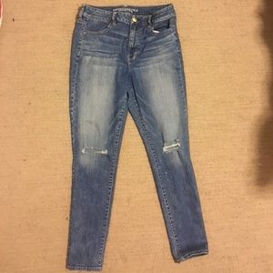 High waist ripped jeans