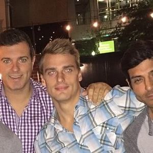 Meet your Posher, Taylor