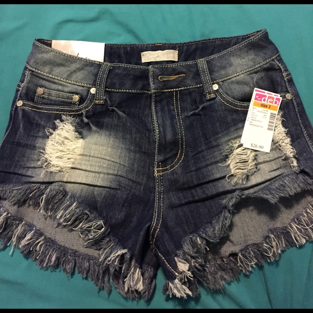Jeans shorts (NWT) SIZE 3
