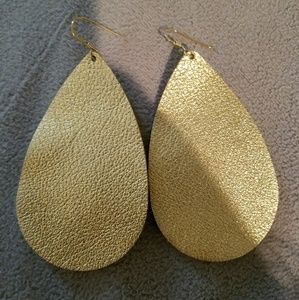 Nickel&suede brand leather earrings