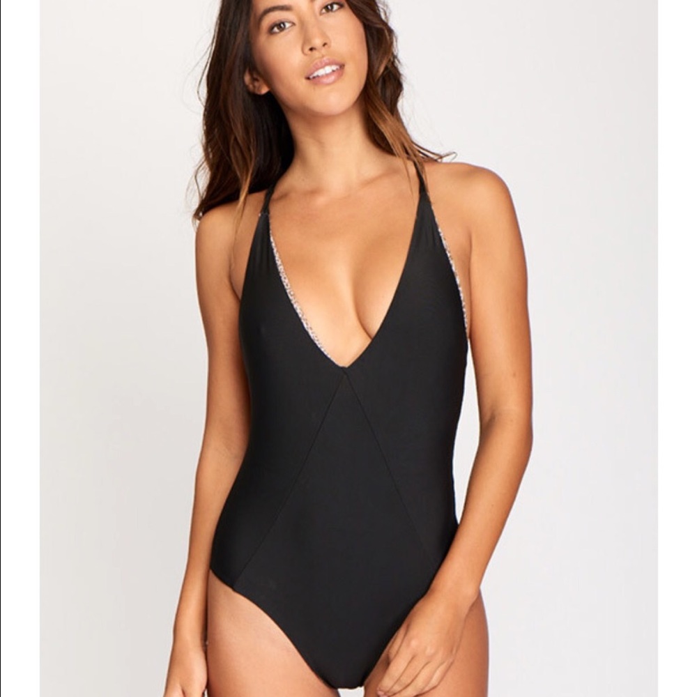 ACACIA Venezuela one piece