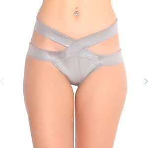 Iheartraves Aries bottoms