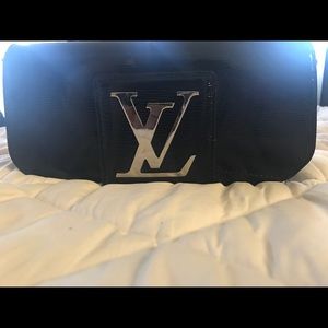 Louis Vuitton, price reflected