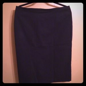 Stretch pencil skirt