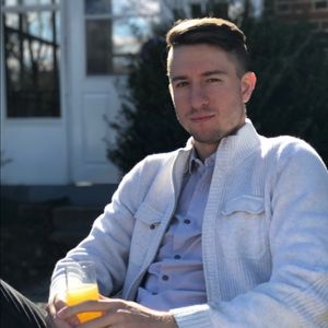 Meet your Posher, Levi