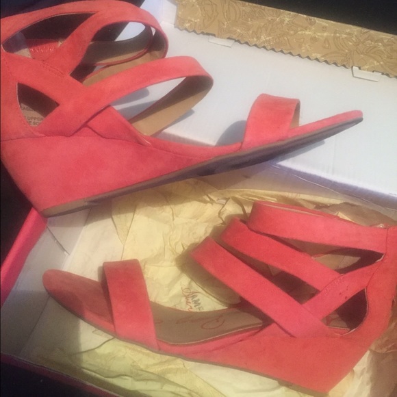 Shoes - Coral wedges 8