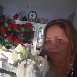 Meet your Posher, Adelaida