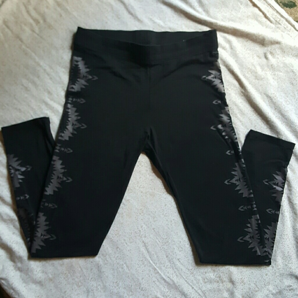 VS Pink leggings
