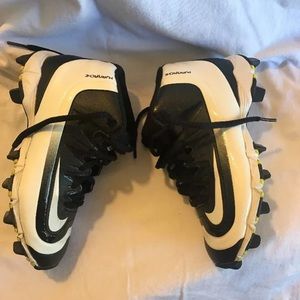 Boys baseball shoes size 13c