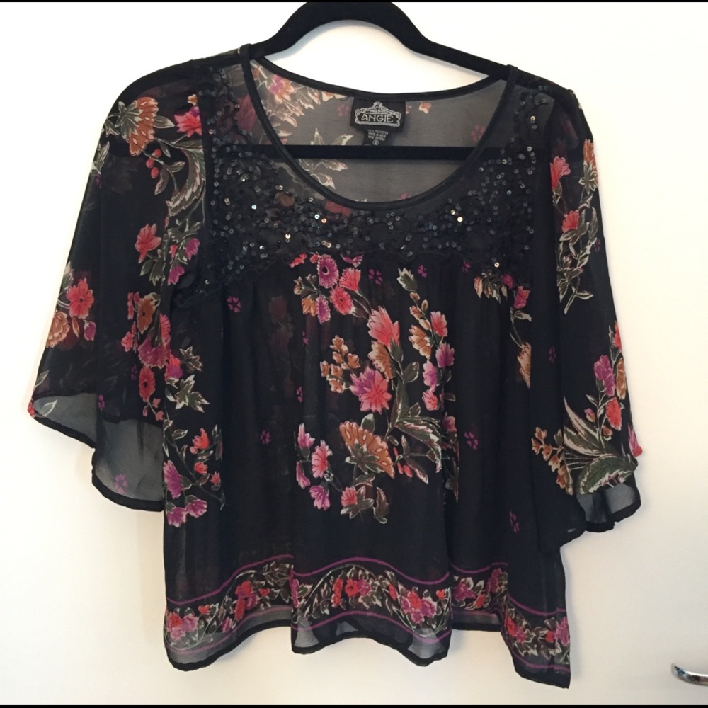 Floral flowy top