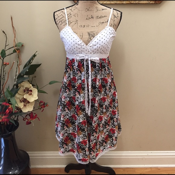 MM Couture Dresses & Skirts - *HP* MM Couture beautiful flowers and dots dress!