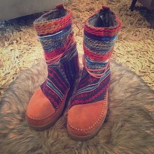 TOMS Sherpa knit boots- 8.5