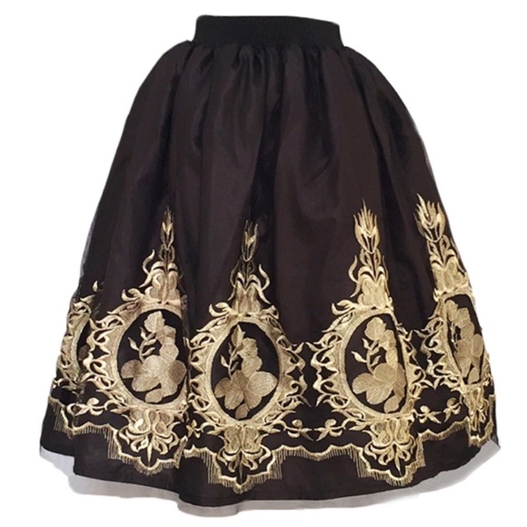 Dresses & Skirts - Tulle Black & Gold Baroque Full Skirt