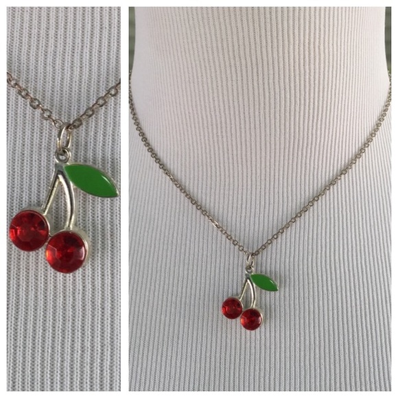 Jewelry - 🍒Red Cherry Pendant Necklace