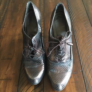 Stewart Weitzman heels | 7.5