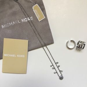 *SOLD* MICHAEL KORS CRYSTAL SILVER NECKLACE (NWT)