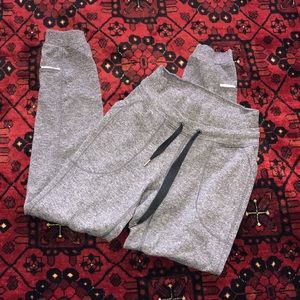 RARE  lululemon women's base runner sweat pants