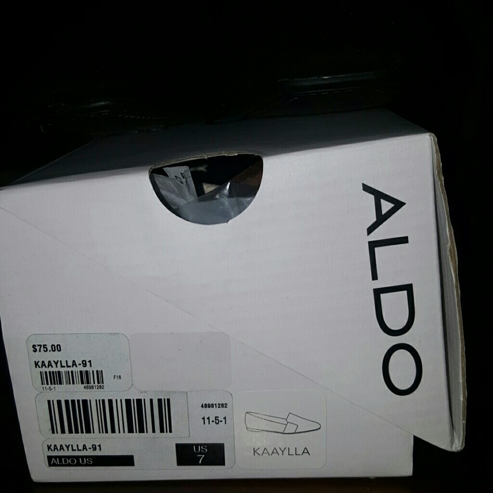 Shoes - Picture 4 of 4