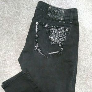 Miss Me Skinny Jeans w/Bling!