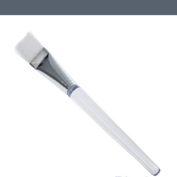 Durable Facial Mask Application Brush - Picture 3 of 4