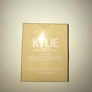 Kylie Pressed Illuminating Powder