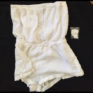 White jumper