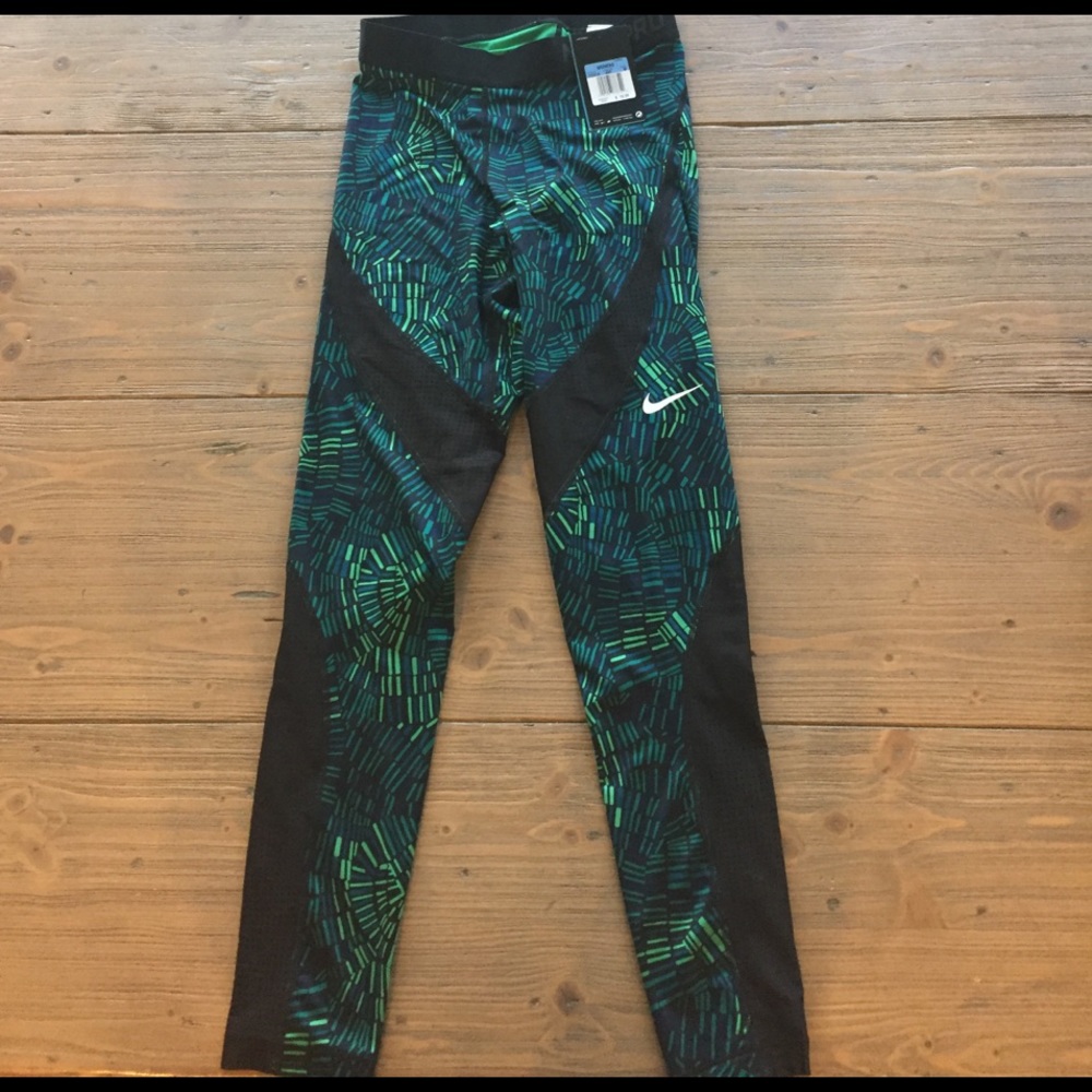 Women's Nike Pro base layer