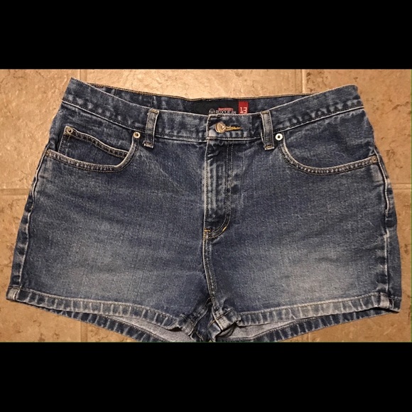 ROXY JEAN SHORTS - Picture 1 of 4