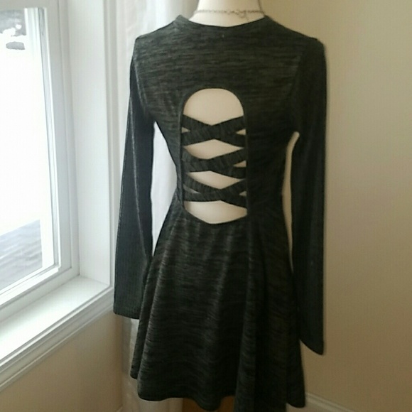 Dresses & Skirts - Dark green cutout back dress