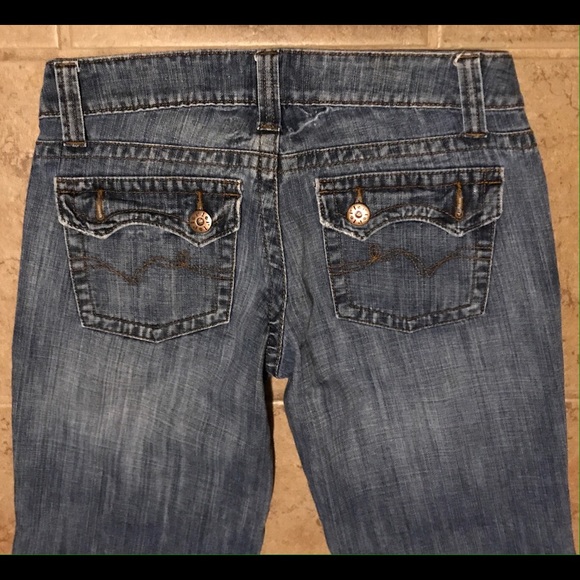 L.E.I. JEANS - Picture 2 of 4