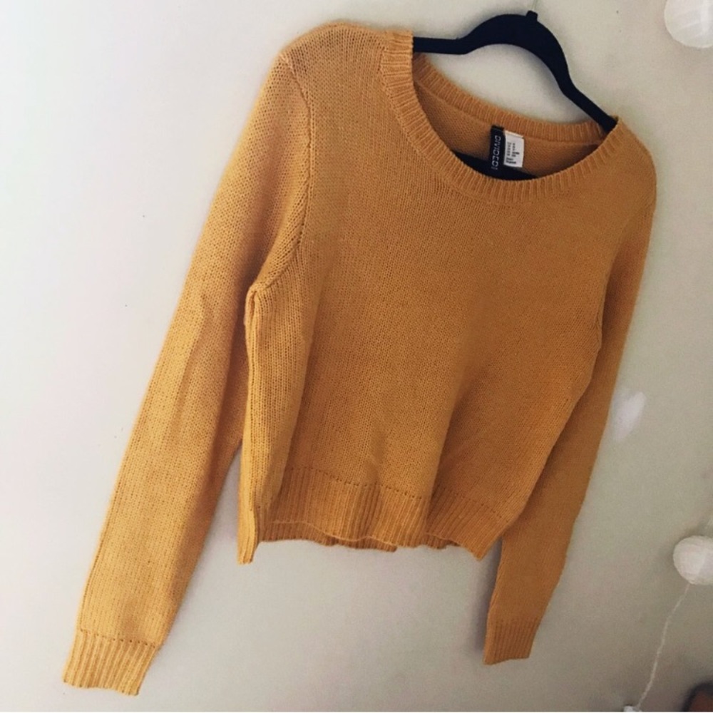 H&M Cropped Yellow Sweater
