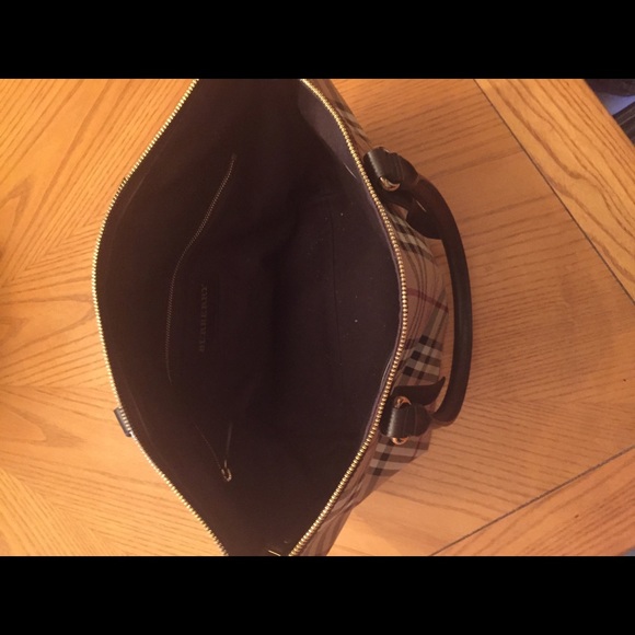 SOLD - Picture 3 of 4