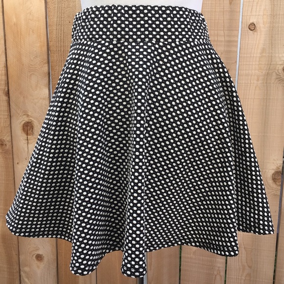 Sarah la Dresses & Skirts - 🎁 Polkadot Mini Skirt