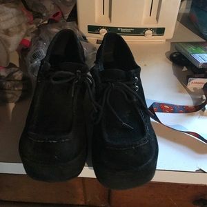 Platform black shoes